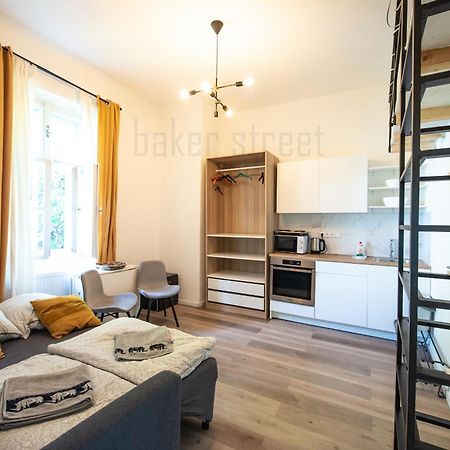Storey Apartment Close To Metro Palmovka Прага Екстериор снимка